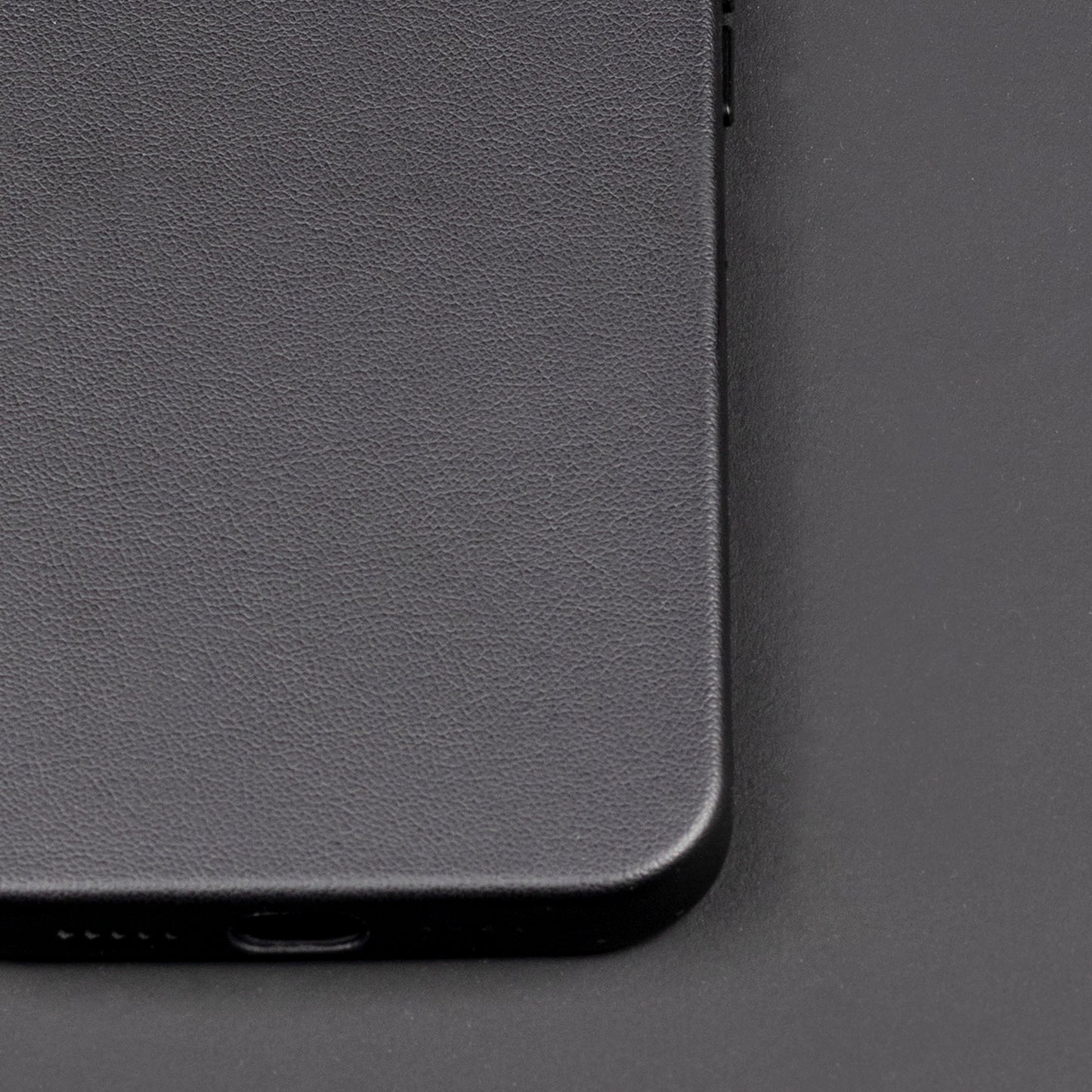 GRACIOUS-iPhone 14 Leather Kılıf