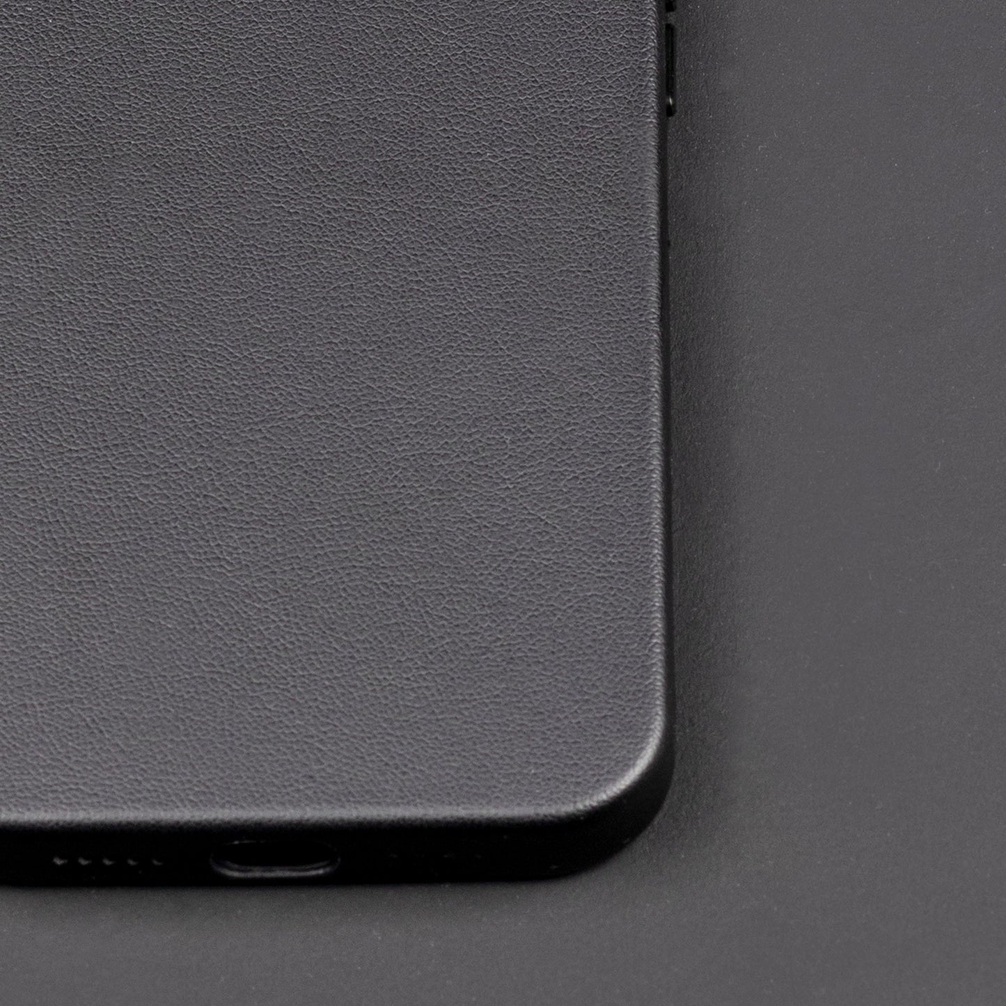 NEW SPRING-iPhone 13 Pro Leather Kılıf