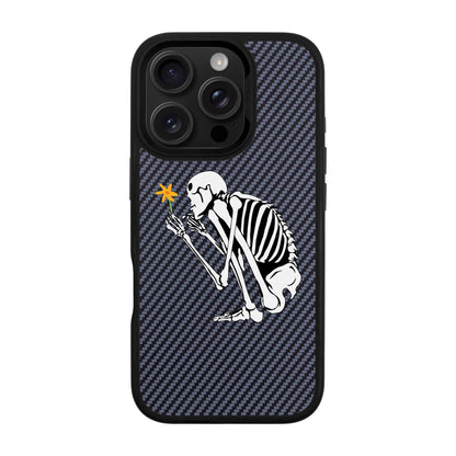 REGENERATION-iPhone 16 Pro Plaid Kılıf MagSafe Özellikli