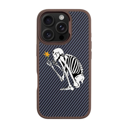 REGENERATION-iPhone 16 Pro Plaid Kılıf MagSafe Özellikli